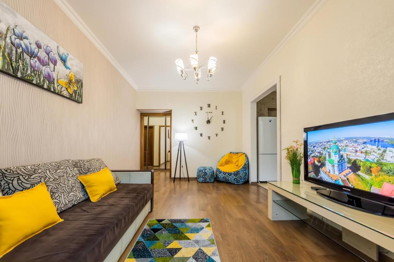 2К Квартира На Шота Руставелі, Бессарабка Киев Экстерьер фото